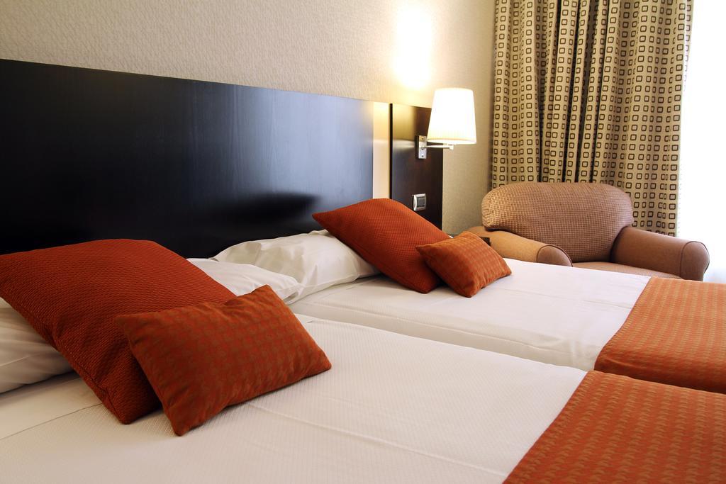 Hotel Conde Duque Bilbao Bagian luar foto