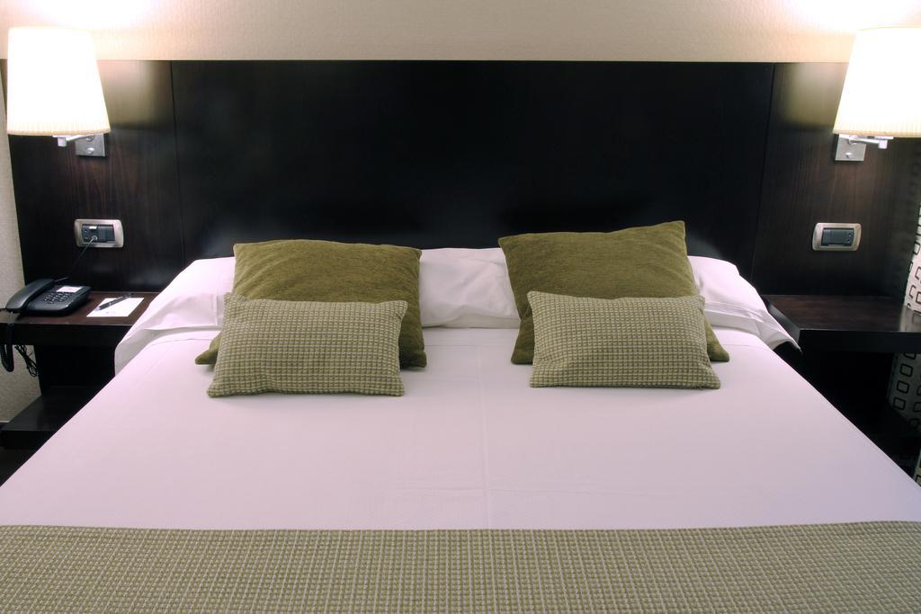 Hotel Conde Duque Bilbao Bagian luar foto